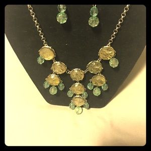 Necklace earring set